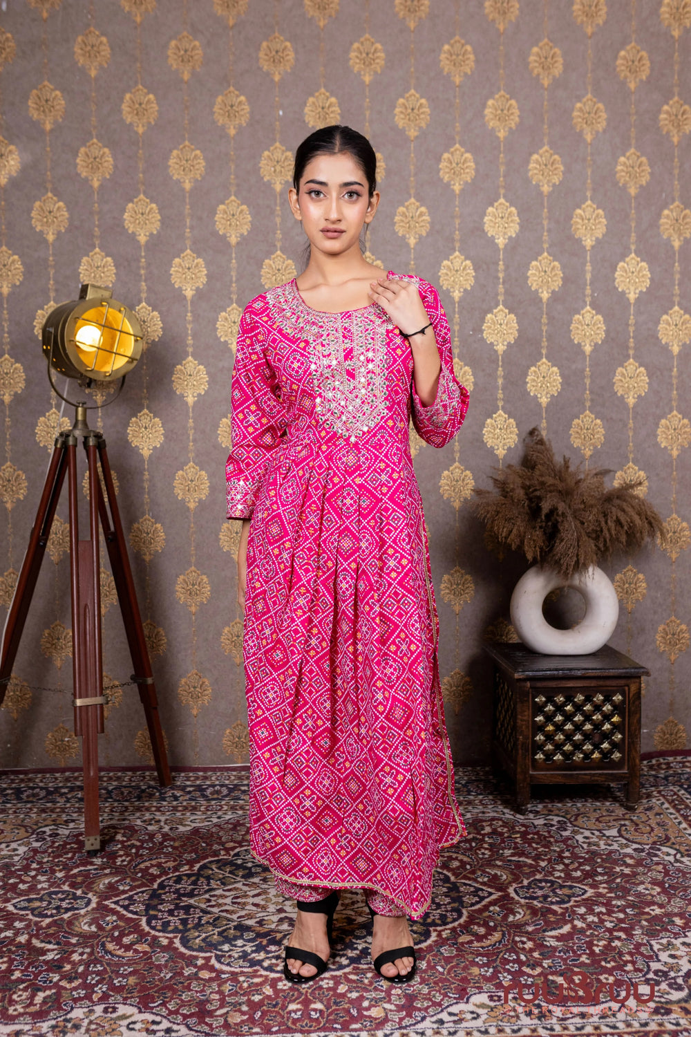 60’s Cotton Ladies Suit with Embroidered Neck.