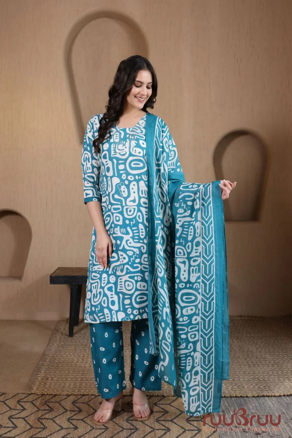 Malai Cotton 3 Pcs Suit with elegant Squin work at Neck.