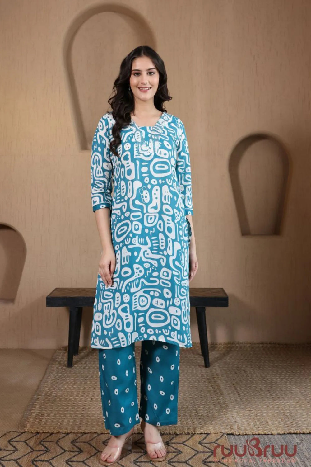 Malai Cotton 3 Pcs Suit with elegant Squin work at Neck.