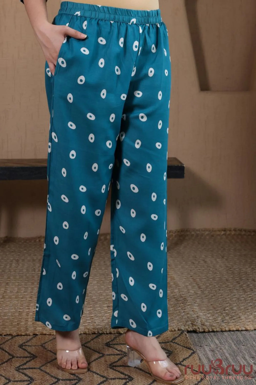 Malai Cotton 3 Pcs Suit with elegant Squin work at Neck.