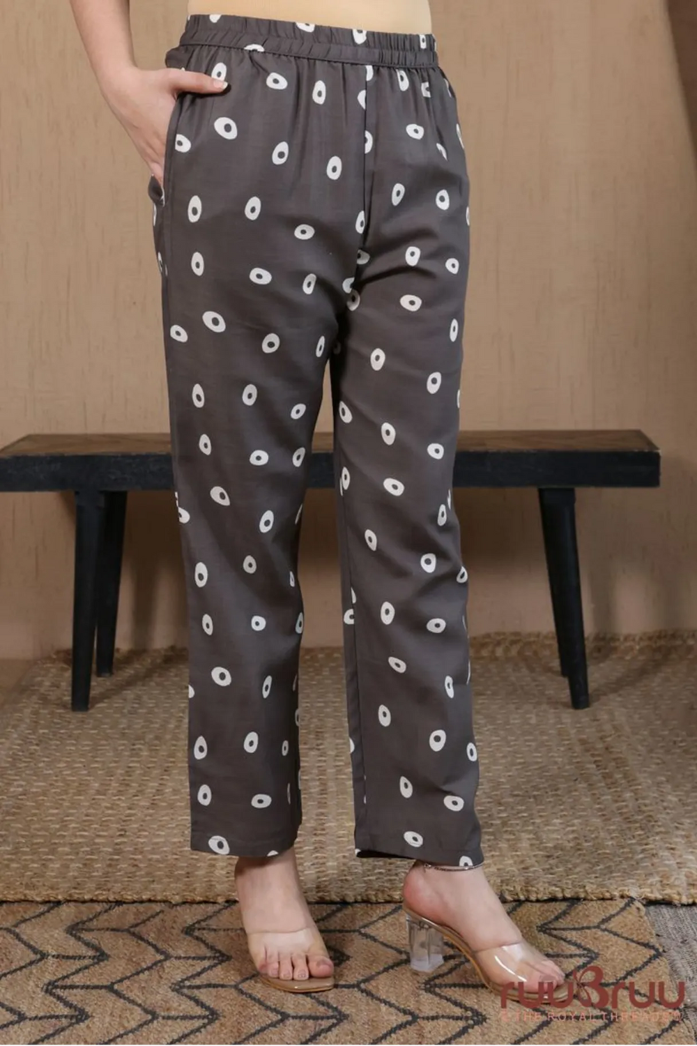 Malai Cotton 3 Pcs Suit with elegant Squin work at Neck.