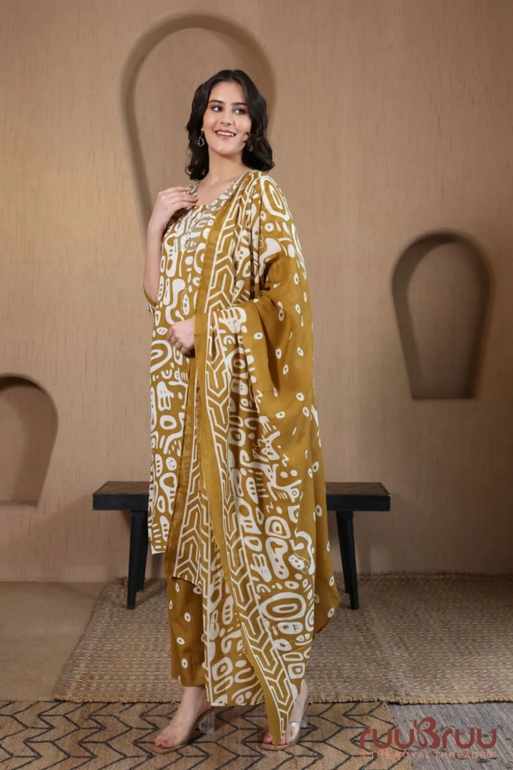 Malai Cotton 3 Pcs Suit with elegant Squin work at Neck.
