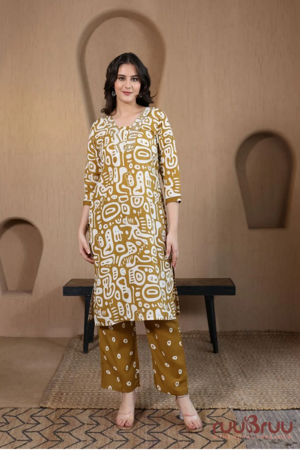 Malai Cotton 3 Pcs Suit with elegant Squin work at Neck.