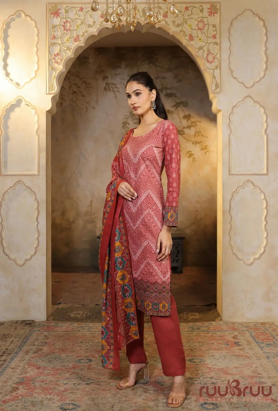 Elegant 3-Piece Mal Cotton Ladies Suit with Mal Dupatta
