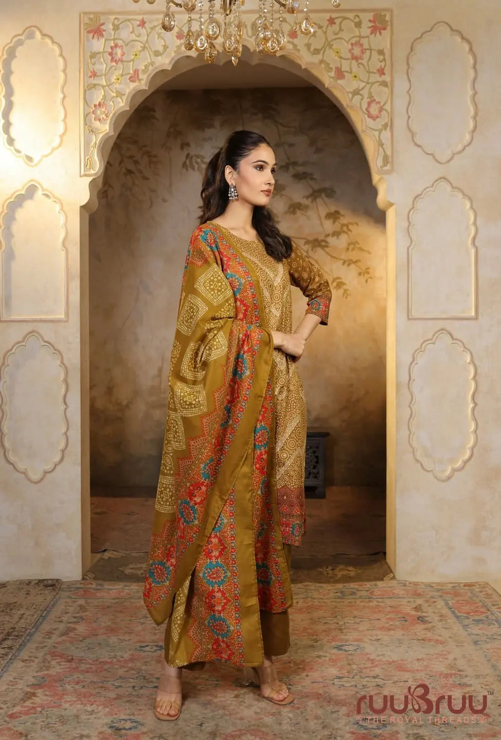 Elegant 3-Piece Mal Cotton Ladies Suit with Mal Dupatta