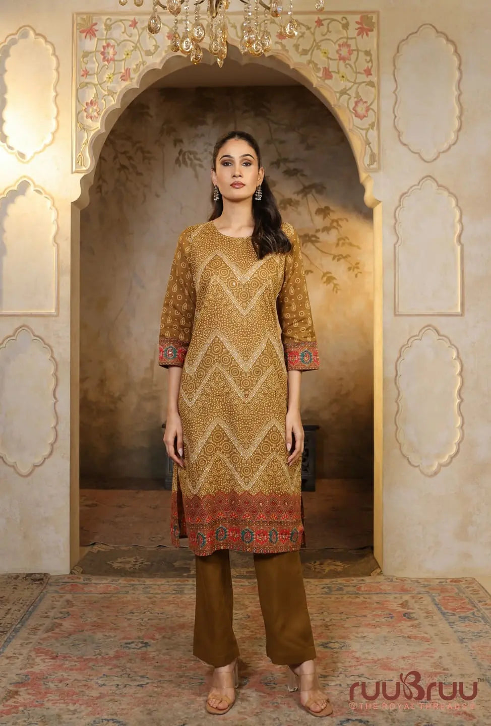 Elegant 3-Piece Mal Cotton Ladies Suit with Mal Dupatta