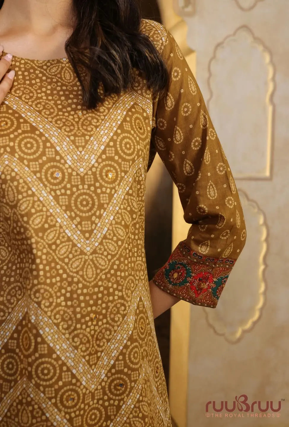 Elegant 3-Piece Mal Cotton Ladies Suit with Mal Dupatta
