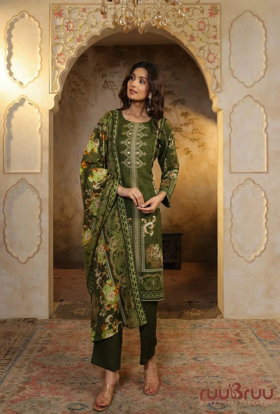 Elegant 3-Piece Viscose Rayon Ladies Suit featuring Zari Embroidery & Digital Print