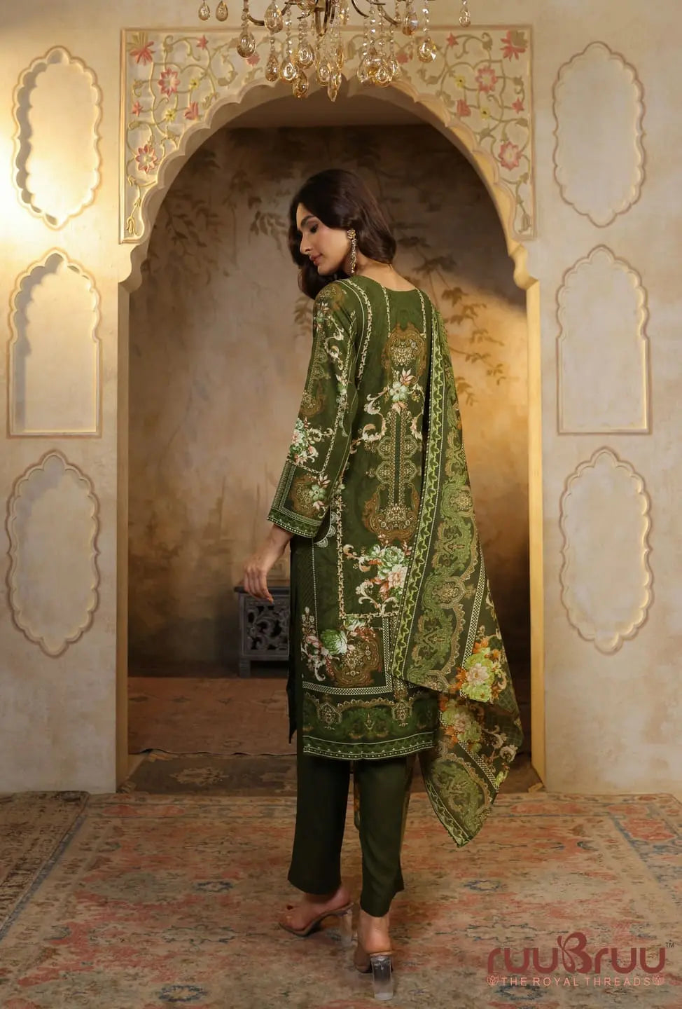 Elegant 3-Piece Viscose Rayon Ladies Suit featuring Zari Embroidery & Digital Print