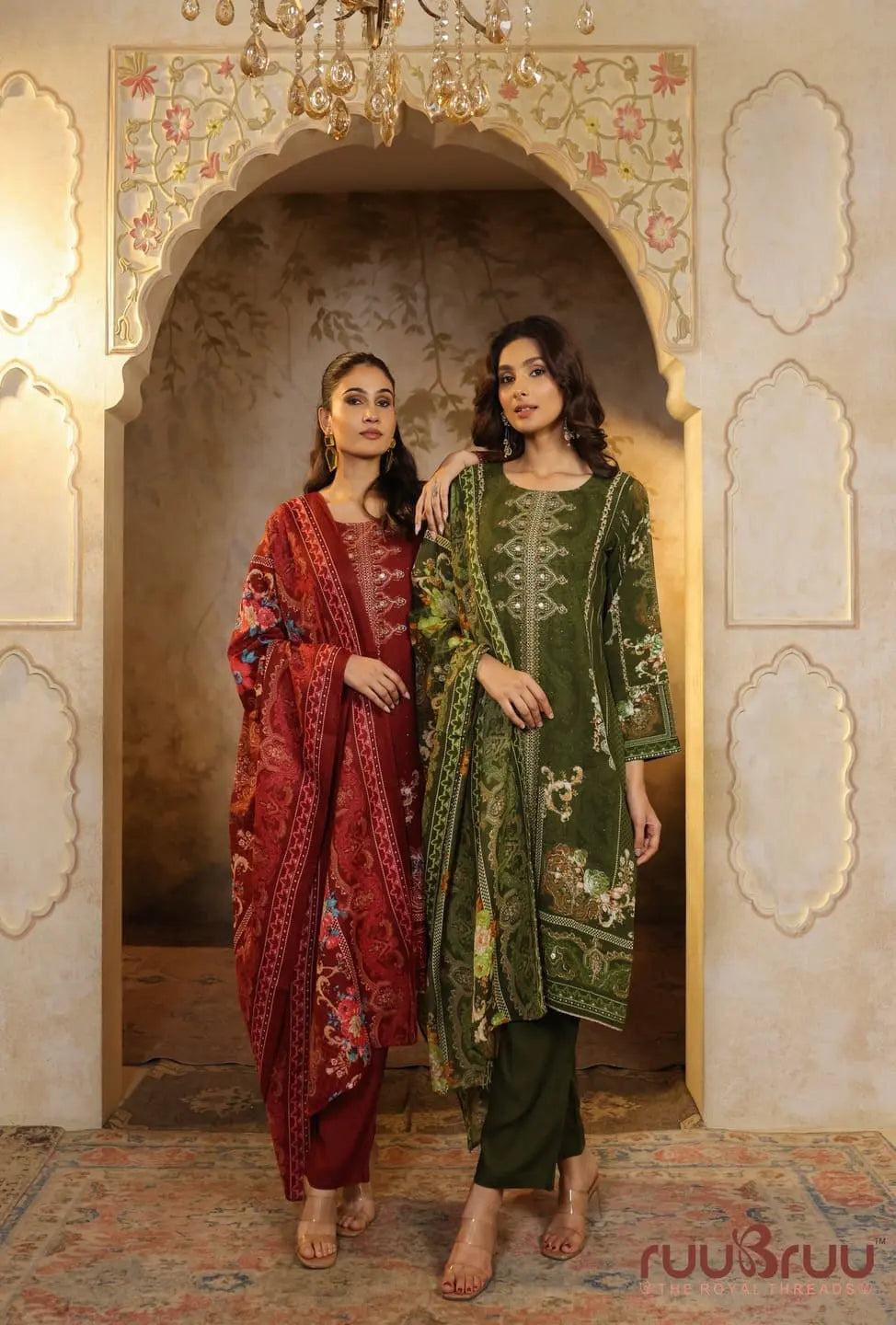 Elegant 3-Piece Viscose Rayon Ladies Suit featuring Zari Embroidery & Digital Print