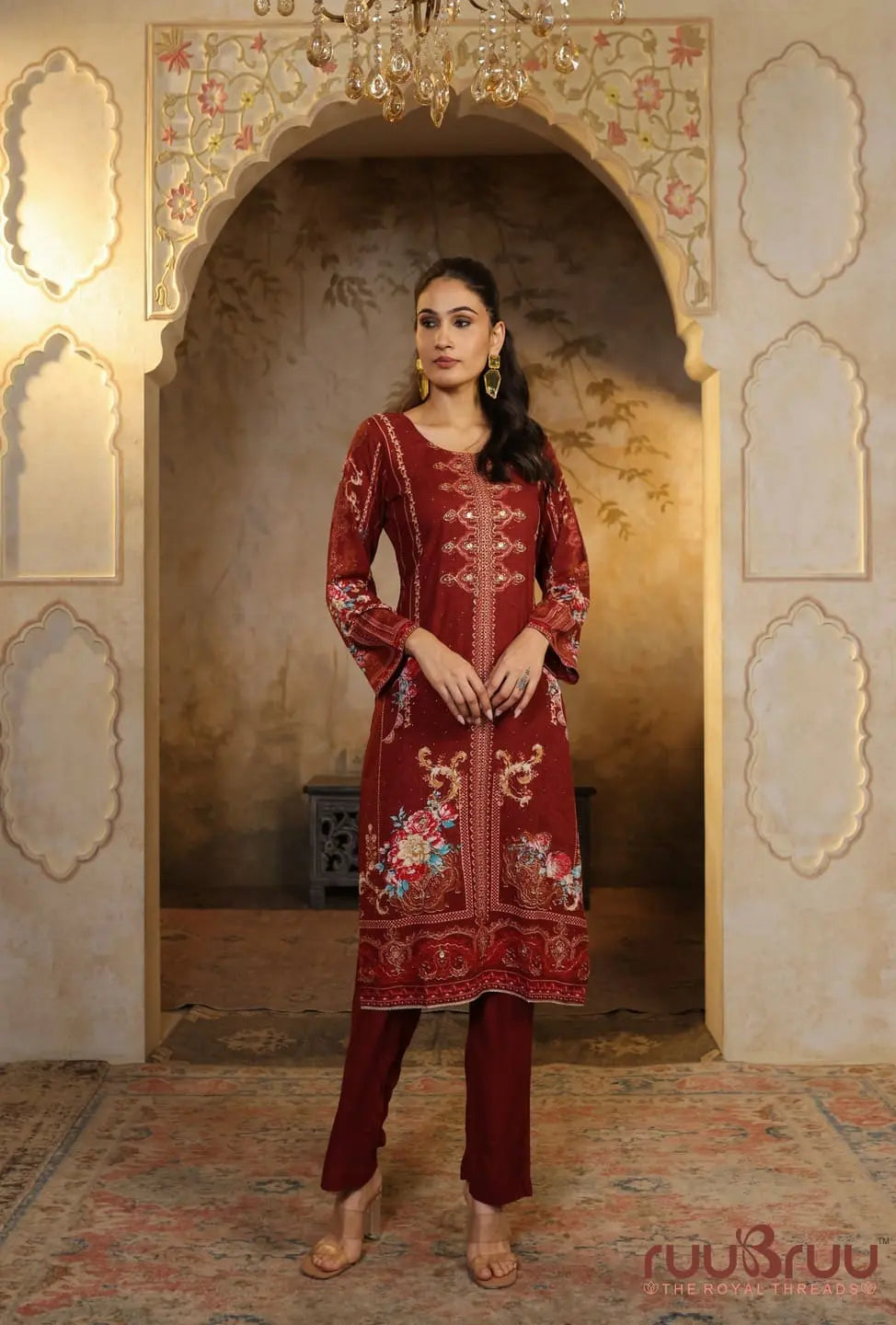 Elegant 3-Piece Viscose Rayon Ladies Suit featuring Zari Embroidery & Digital Print