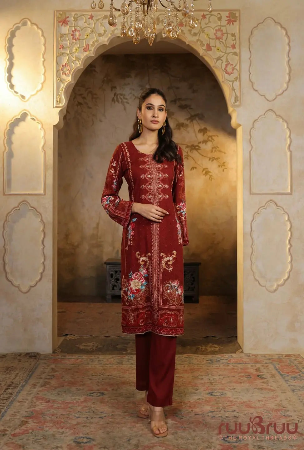 Elegant 3-Piece Viscose Rayon Ladies Suit featuring Zari Embroidery & Digital Print