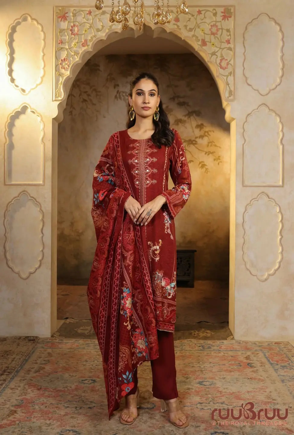Elegant 3-Piece Viscose Rayon Ladies Suit featuring Zari Embroidery & Digital Print