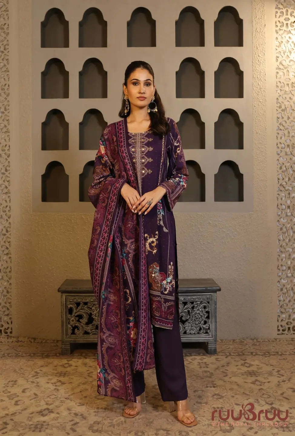 Elegant 3-Piece Viscose Rayon Ladies Suit featuring Zari Embroidery & Digital Print