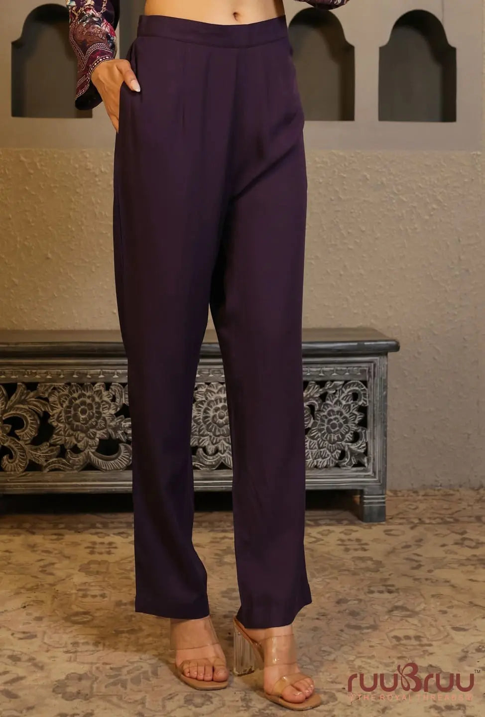 Elegant 3-Piece Viscose Rayon Ladies Suit featuring Zari Embroidery & Digital Print