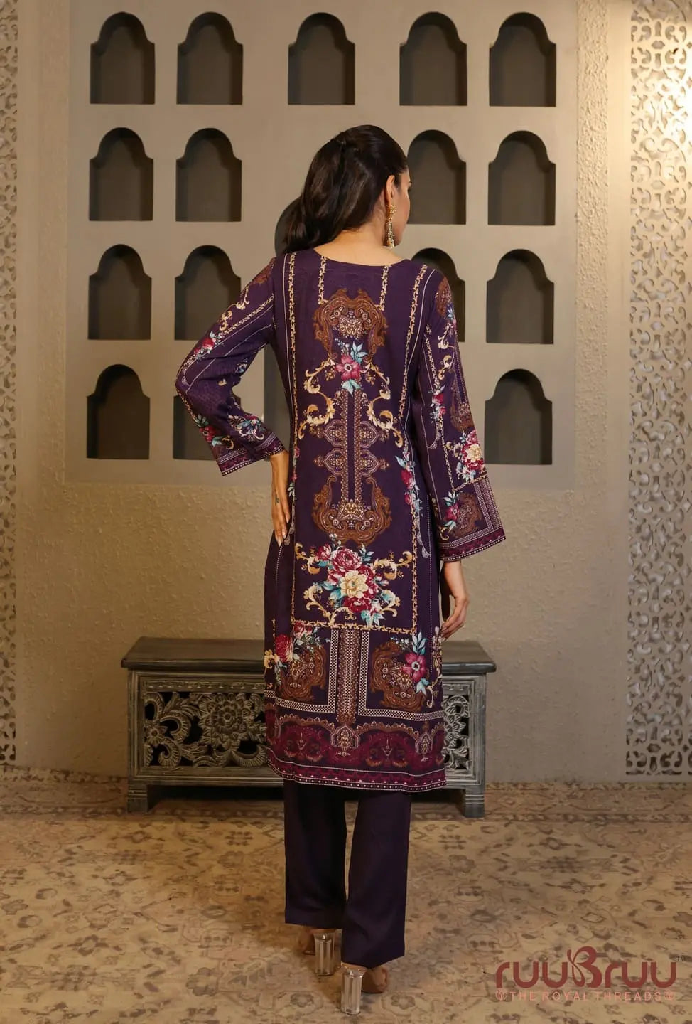 Elegant 3-Piece Viscose Rayon Ladies Suit featuring Zari Embroidery & Digital Print