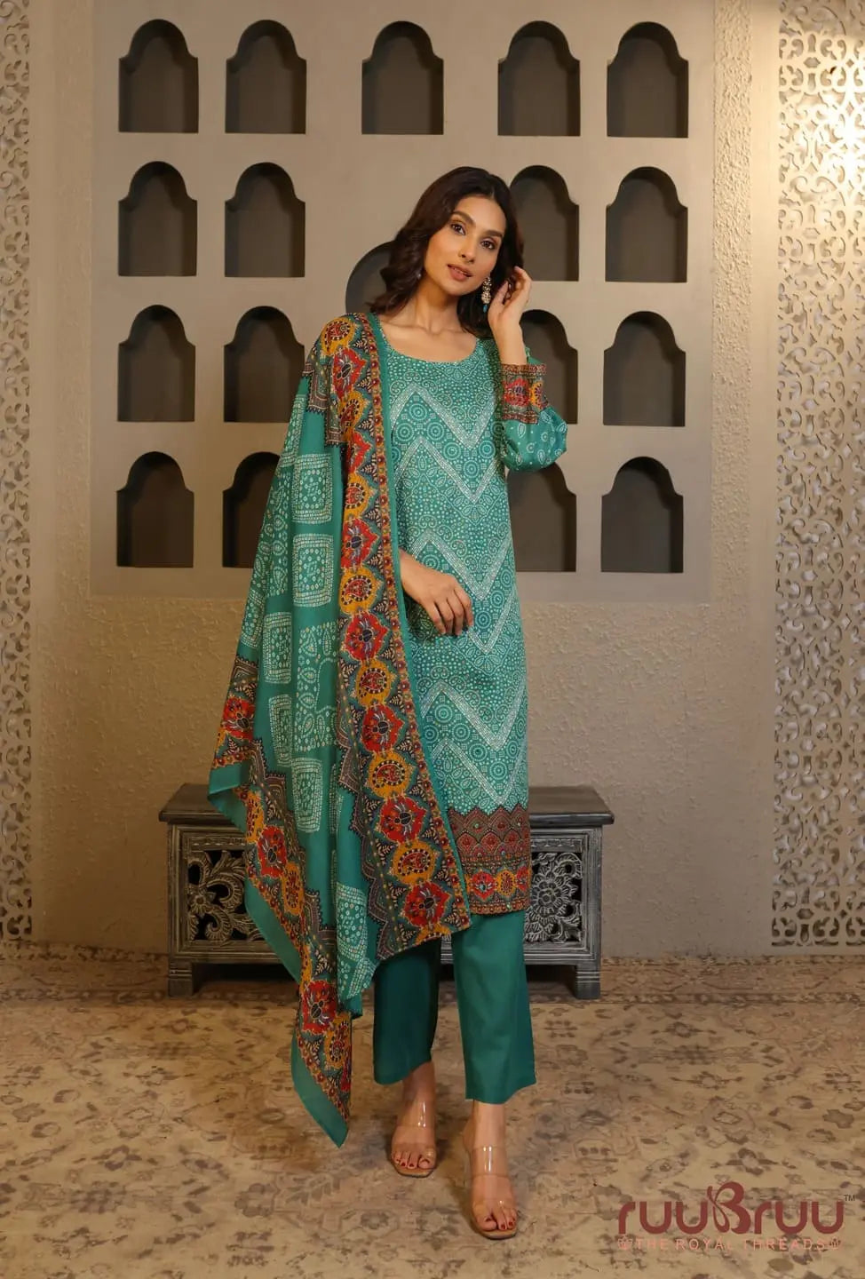 Elegant 3-Piece Mal Cotton Ladies Suit with Mal Dupatta