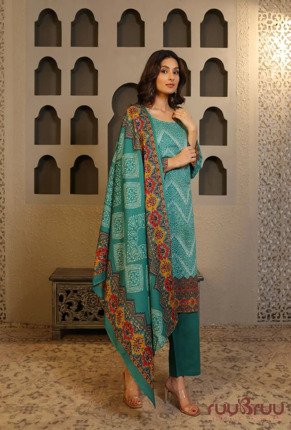 Elegant 3-Piece Mal Cotton Ladies Suit with Mal Dupatta