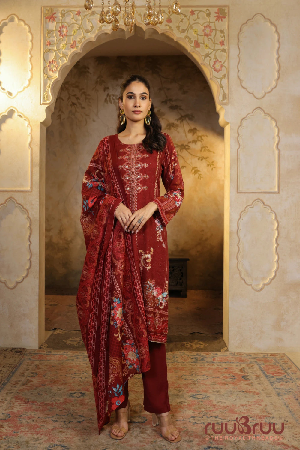 Elegant 3-Piece Viscose Rayon Ladies Suit featuring Zari Embroidery & Digital Print