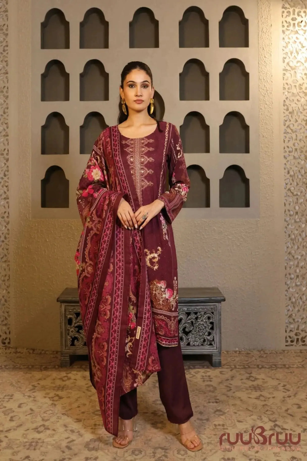 Elegant 3-Piece Viscose Rayon Ladies Suit featuring Zari Embroidery & Digital Print