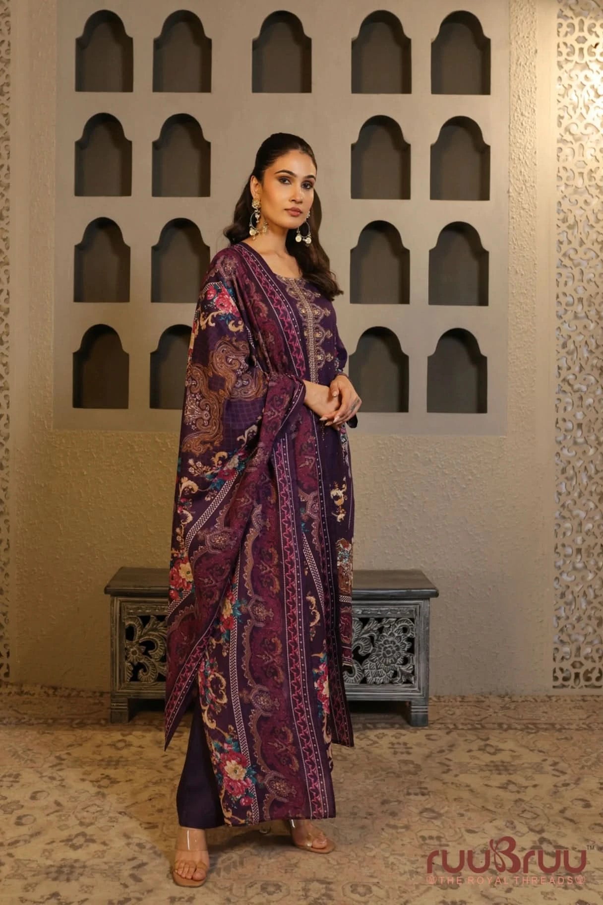 Elegant 3-Piece Viscose Rayon Ladies Suit featuring Zari Embroidery & Digital Print