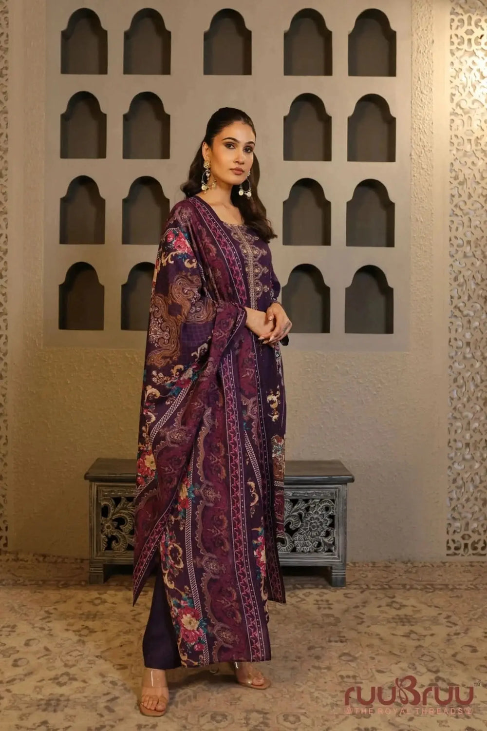 Elegant 3-Piece Viscose Rayon Ladies Suit featuring Zari Embroidery & Digital Print