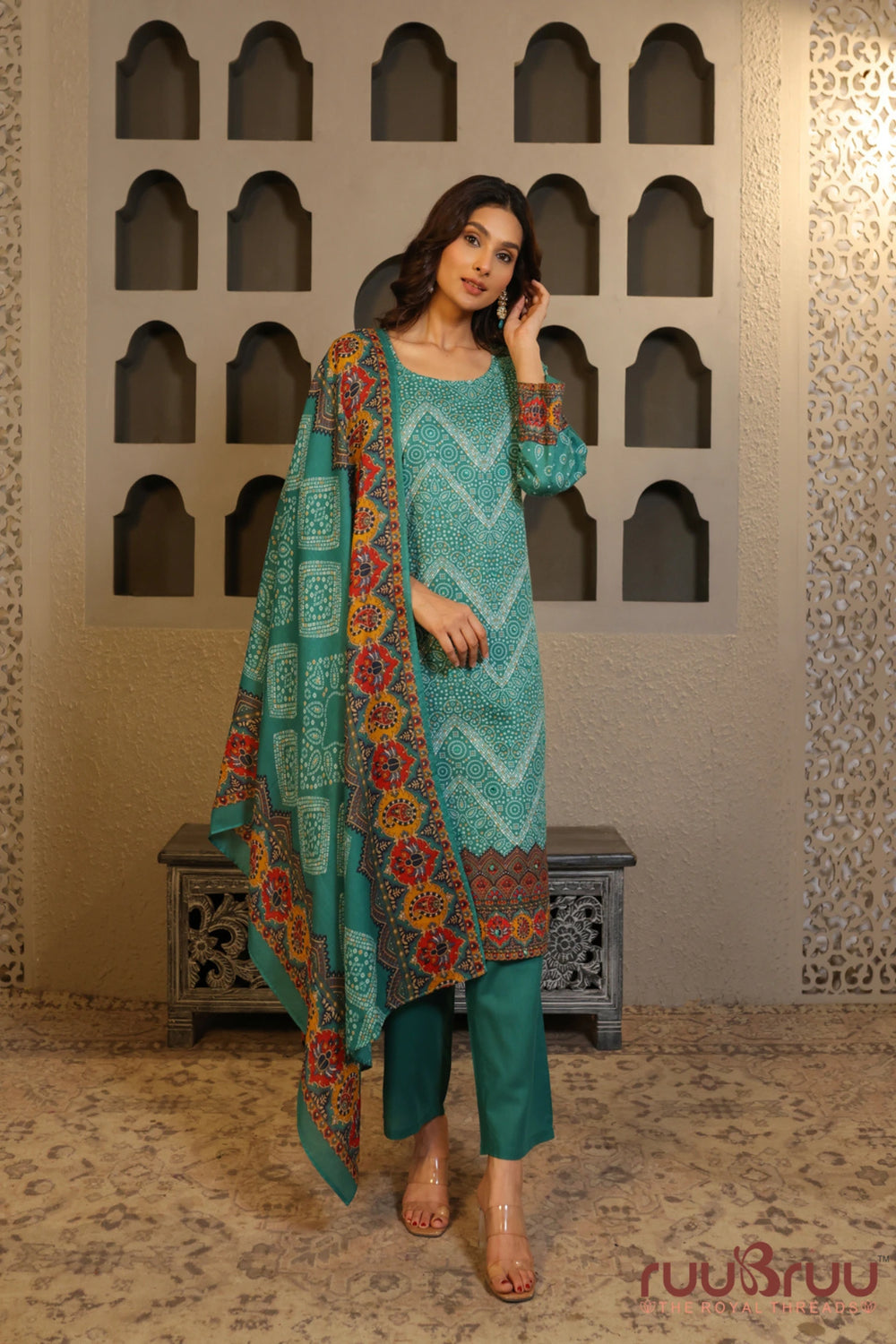 Elegant 3-Piece Mal Cotton Ladies Suit with Mal Dupatta