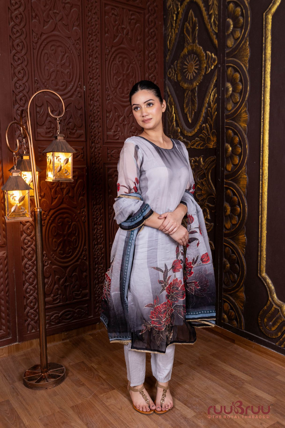 Pure Viscose Organza Ladies Suit with Digital Print & Zari Embroidery.