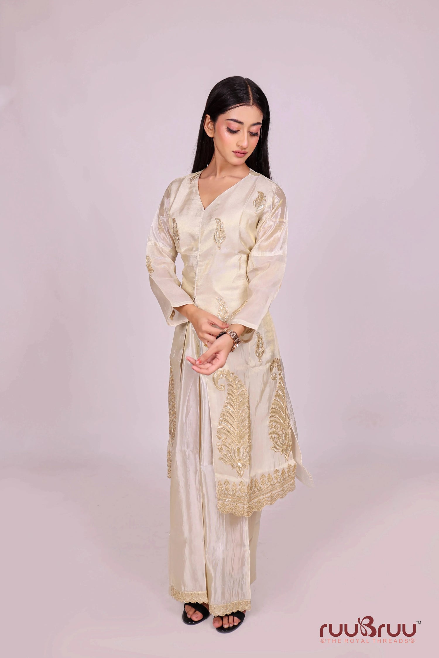 Ladies Cord Set in Pure Silk Shimmer with All-Over Zardozi Work.